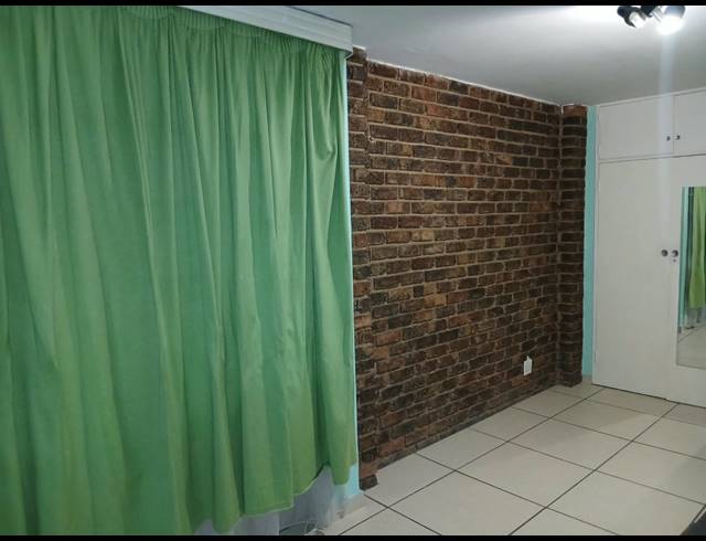 2 BEDROOM APARTMENT FOR SALE IN MAYVILLE